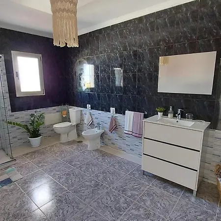 Casa Natura Ainhoa Homestay La Oliva